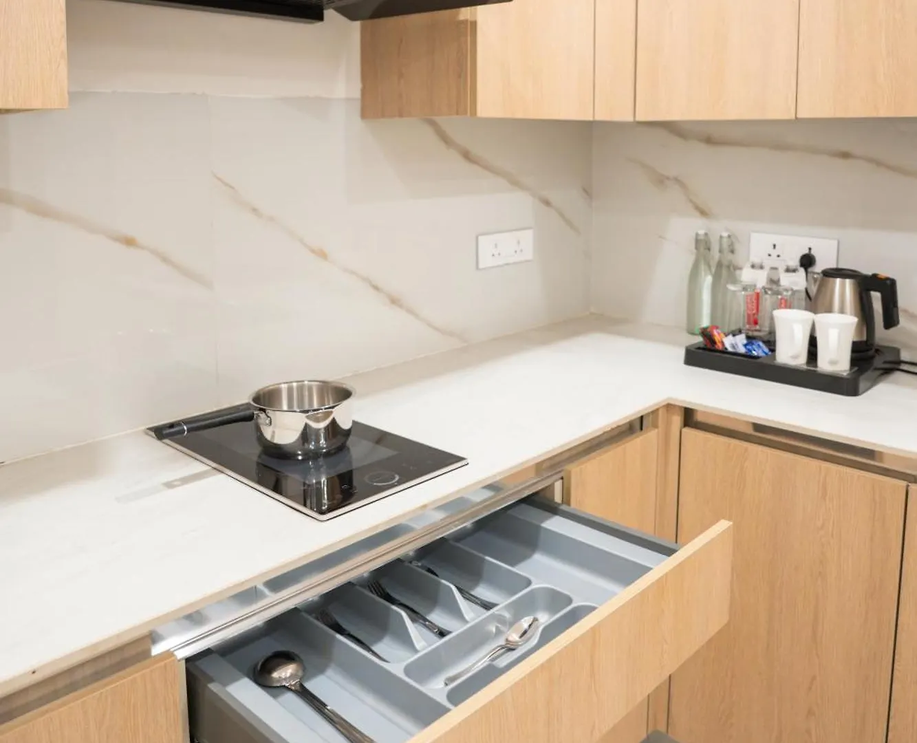 Ar Suites Klj Square Gurgáon 4*,  India