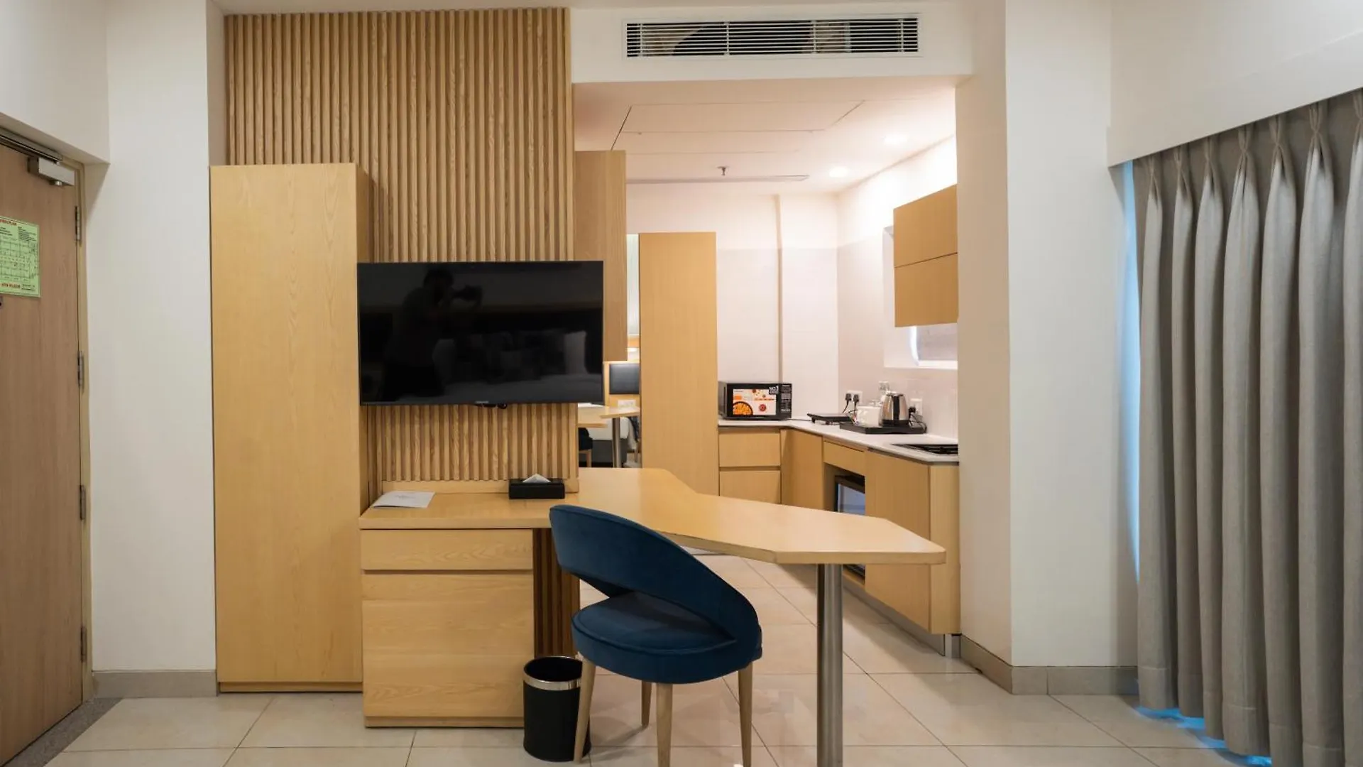 **** Szálloda Ar Suites Klj Square Gurgáon India