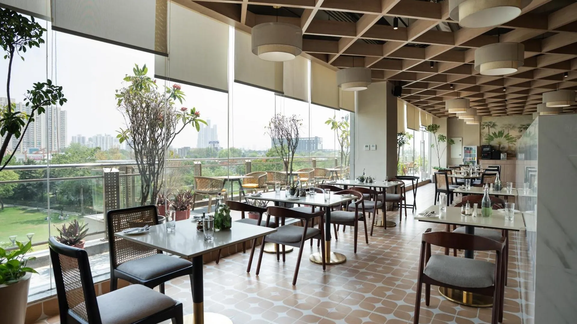 Ar Suites Klj Square Gurgáon Szálloda