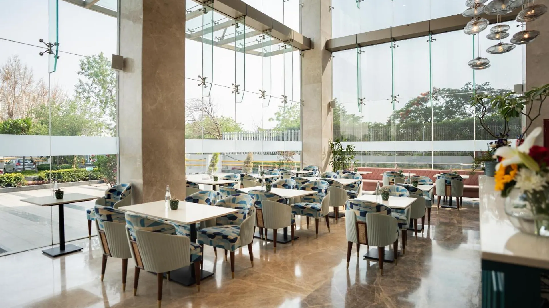 Ar Suites Klj Square Gurgáon 4*,